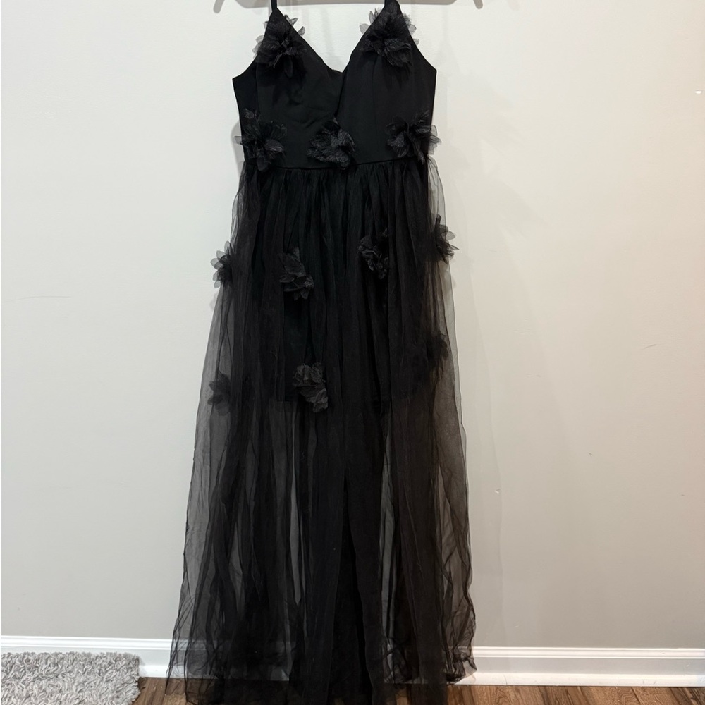 Elegant Black Evening Gown